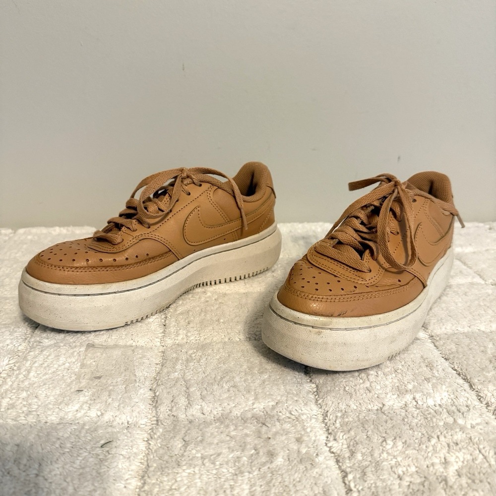 Nike Womens Court Vision Alta Leather Sneakers Sz 7 Normcore Casualcore Capsule